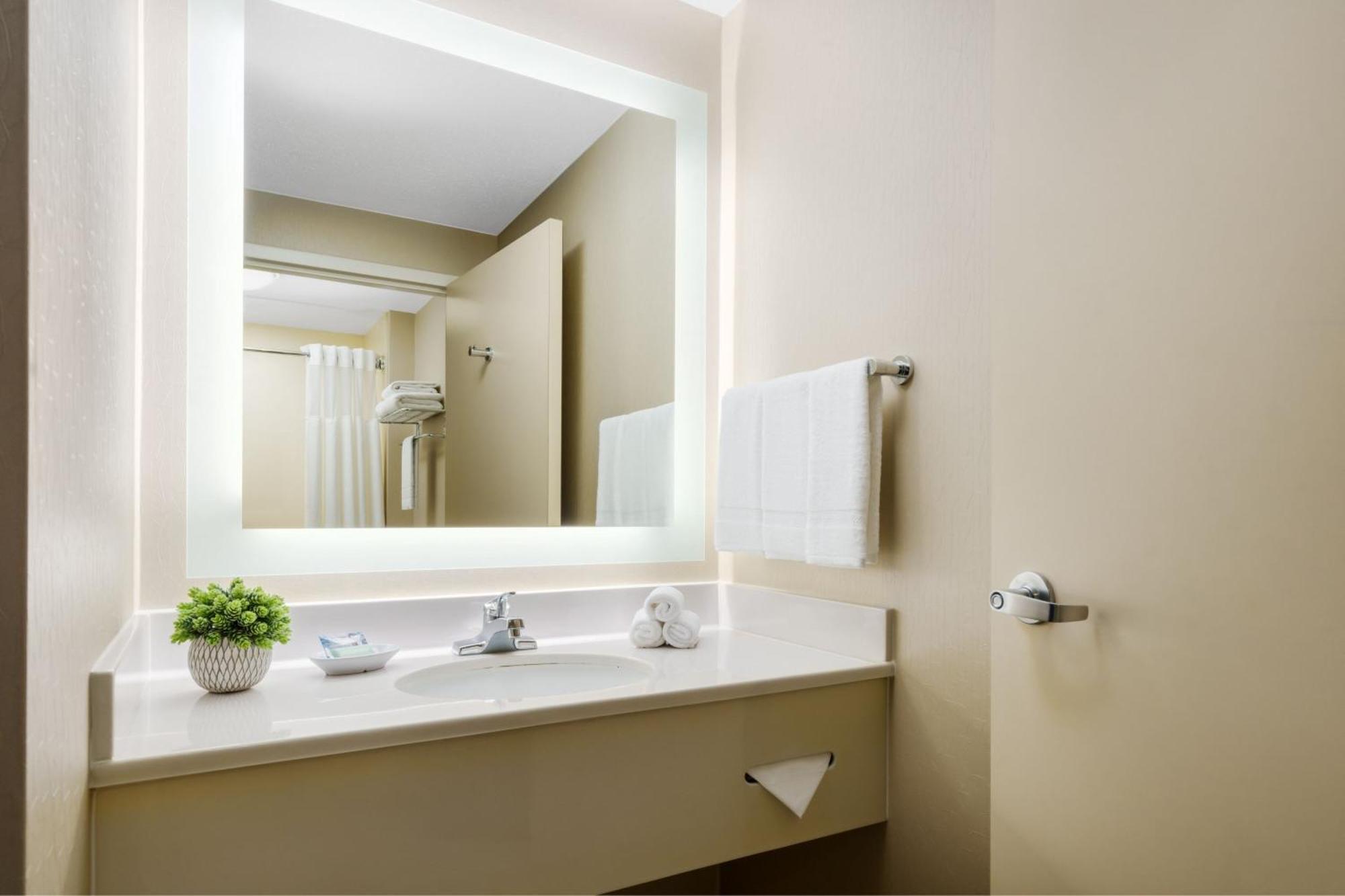 Springhill Suites Manchester-Boston Regional Airport Kültér fotó